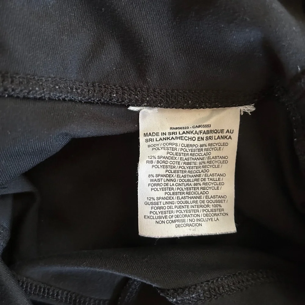 Nike Dri-Fit Black Leggings Size Medium - Picture 4 of 8